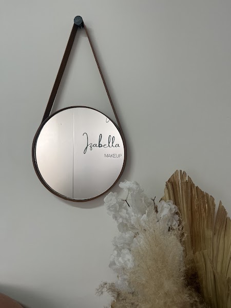 Izabella Moura Makeup