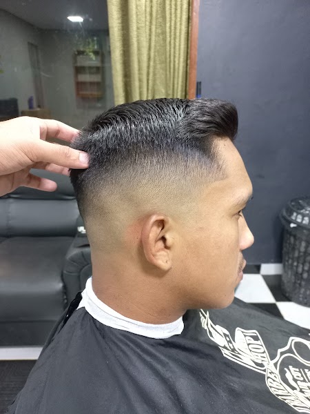 Richard Barber Barbearia