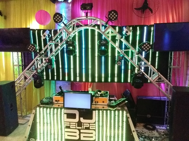 Dj Felipe BB Som profissional e Iluminação Cênica