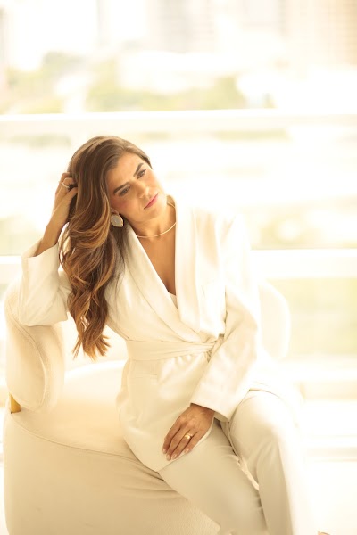 Dra. Lauren Zogbi - Infectologista