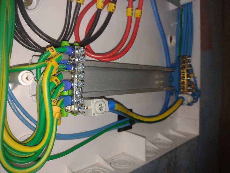 Eletricista 24h - Eletrotécnica Carvalho || Araraquara