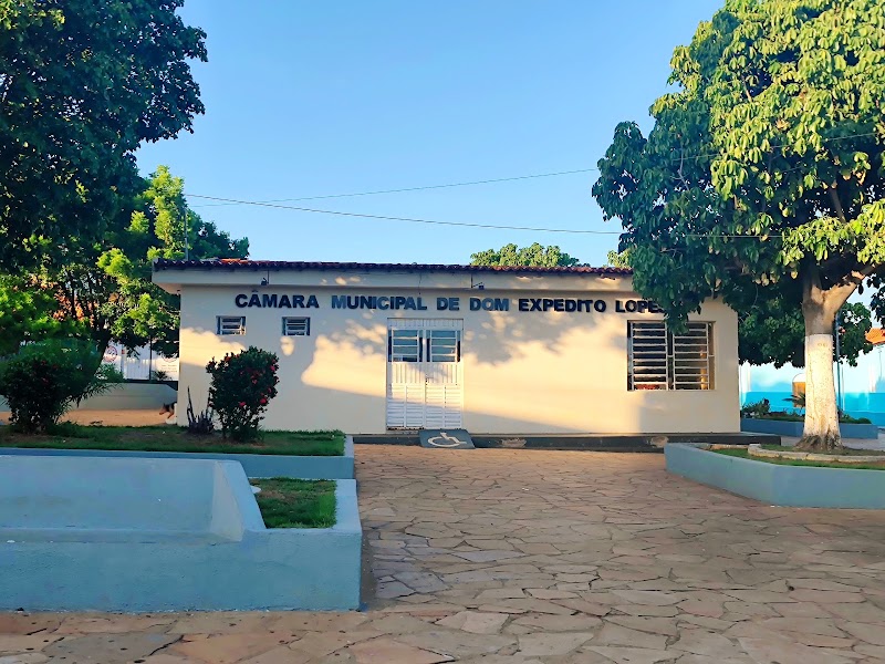 Prefeitura Municipal de Dom Expedito Lopes